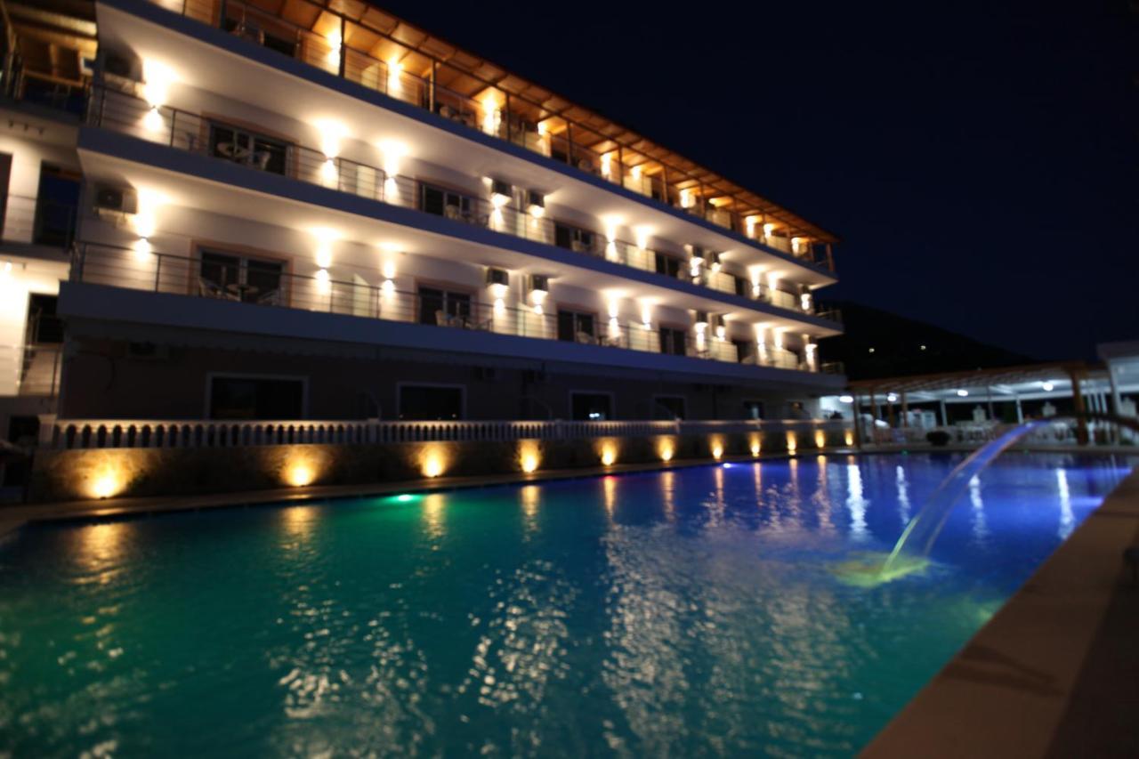 Hotel Riviera Borsh Kültér fotó