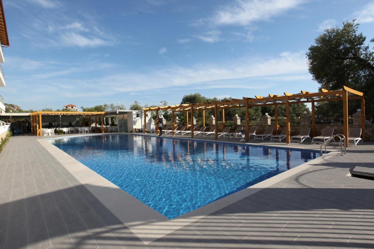 Hotel Riviera Borsh Kültér fotó
