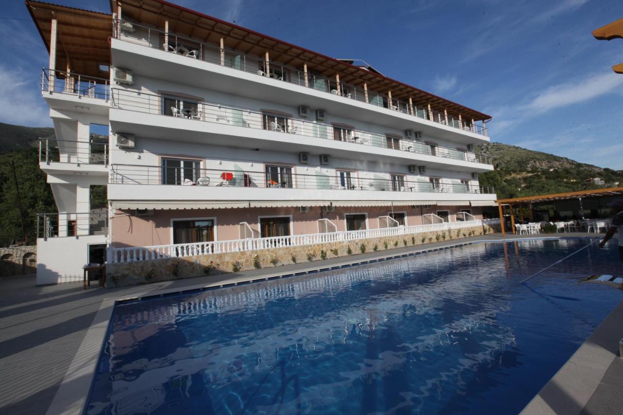 Hotel Riviera Borsh Kültér fotó