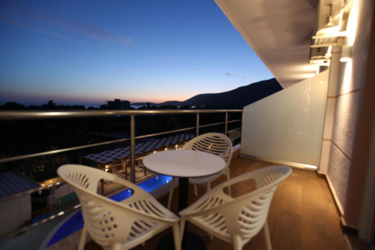Hotel Riviera Borsh Kültér fotó