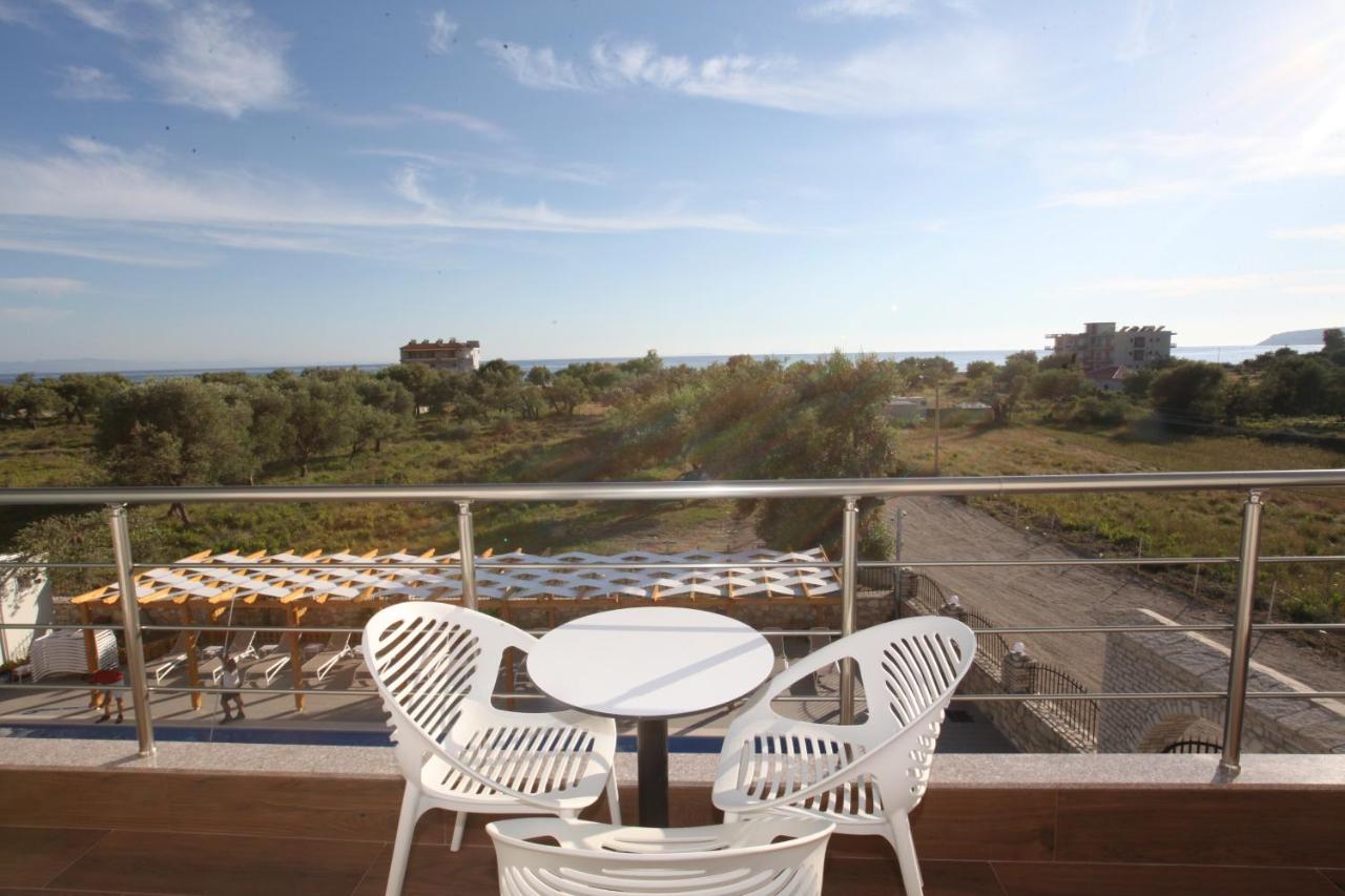 Hotel Riviera Borsh Kültér fotó