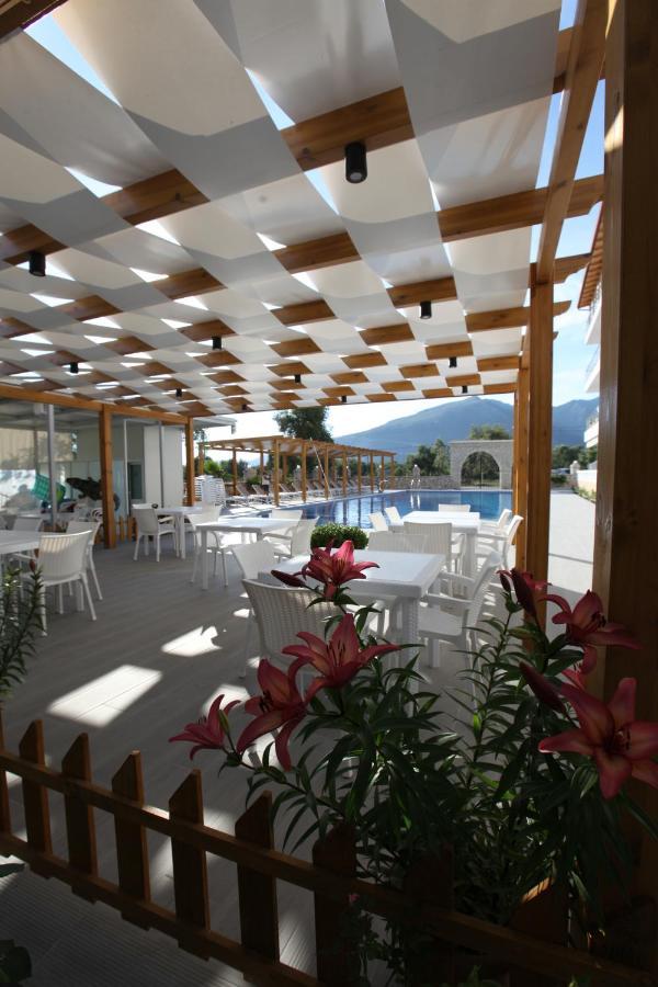 Hotel Riviera Borsh Kültér fotó