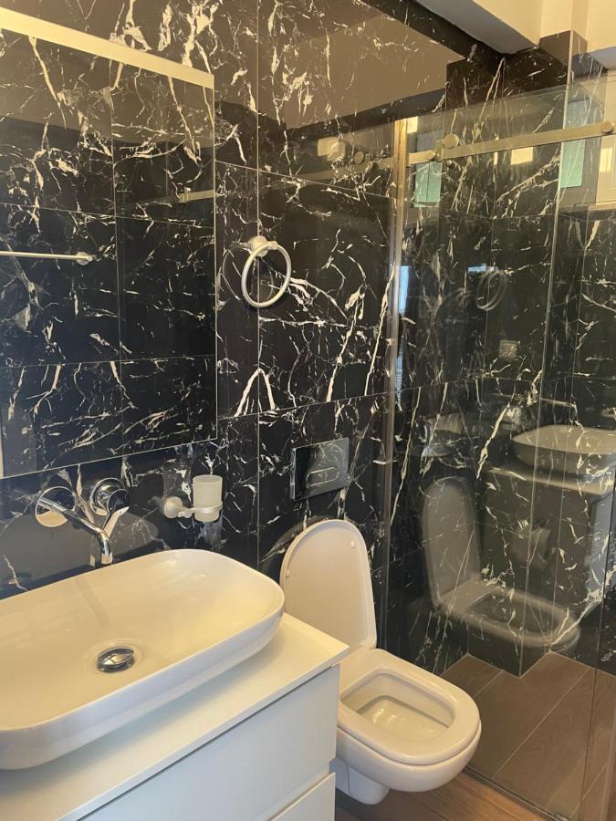 Hotel Riviera Borsh Kültér fotó